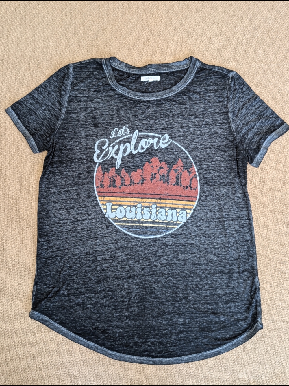 Maurices Explore Louisiana Gray Burnout Lightweight Short Sleeve Graphic T Shirt